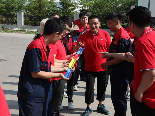 運動“新”精彩 健康我快樂 運動“新”精彩 健康我快樂