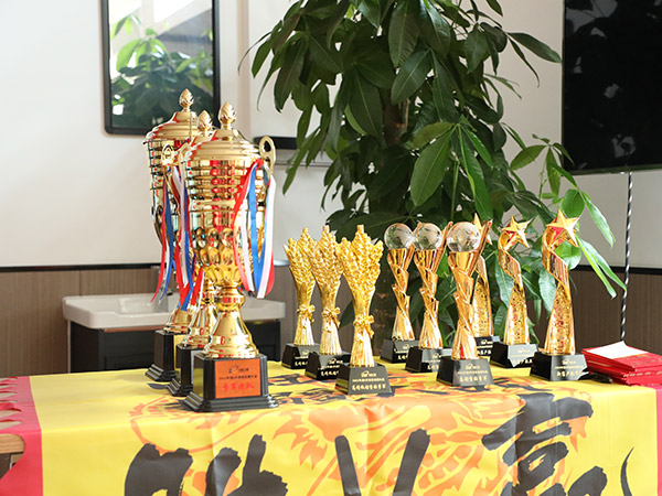 公司6月銷售拓疆大戰(zhàn)復(fù)盤會 公司6月銷售拓疆大戰(zhàn)復(fù)盤會